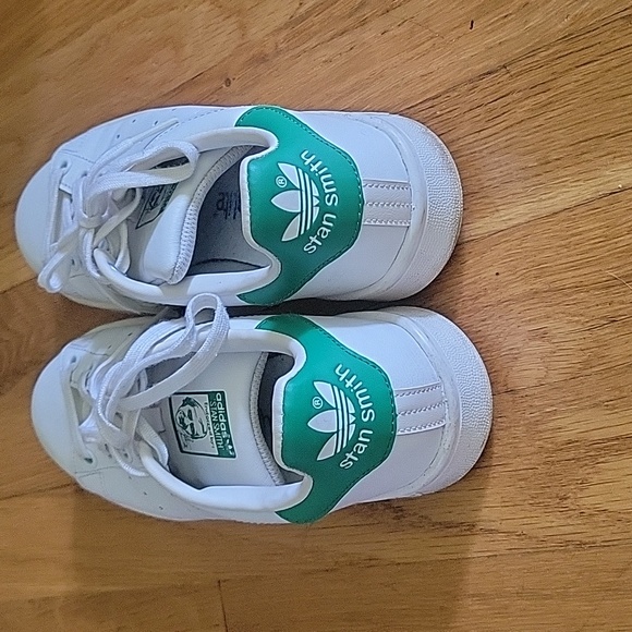 Adidas kids size 4 stan smith sneakers - Picture 10 of 13